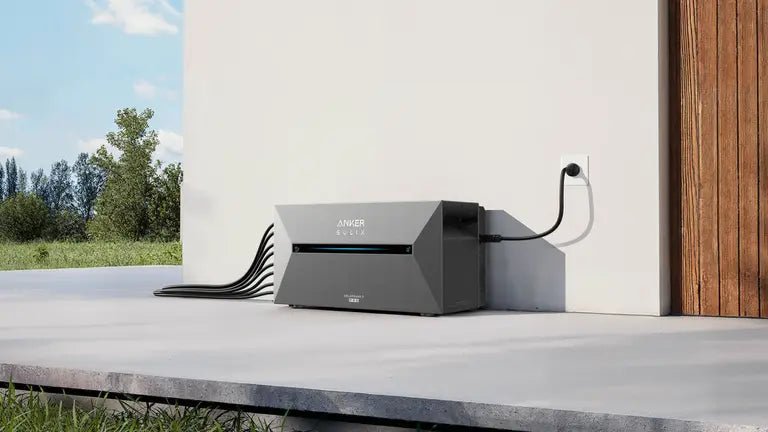 ANKER Solix Solarbank 2 Pro - Dachflug Solar