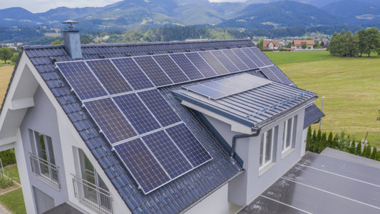 Photovoltaik auf der Nordseite: Energiegewinnung trotz herausfordernder Bedingungen - Dachflug Solar